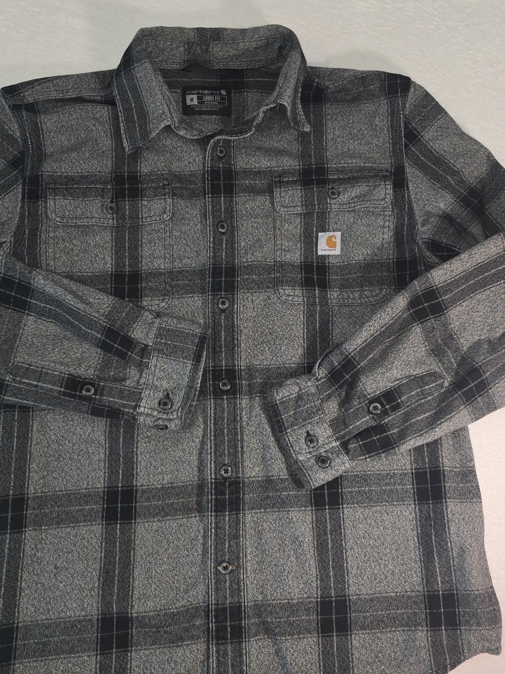 Carhartt Shirt Mens Sz M Black Gray Plaid Heavy Flannel Loose Fit TW4451-M